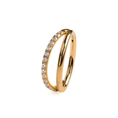 Titan-Doppelring mit Schmucksteinen auf einem Ringband