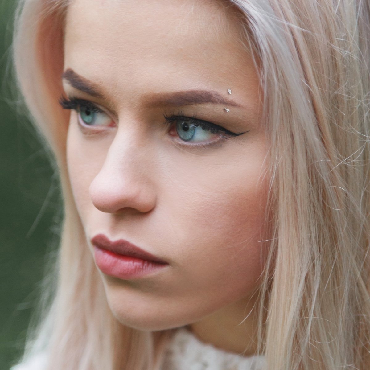 Durchsichtiger gebogener Retainer