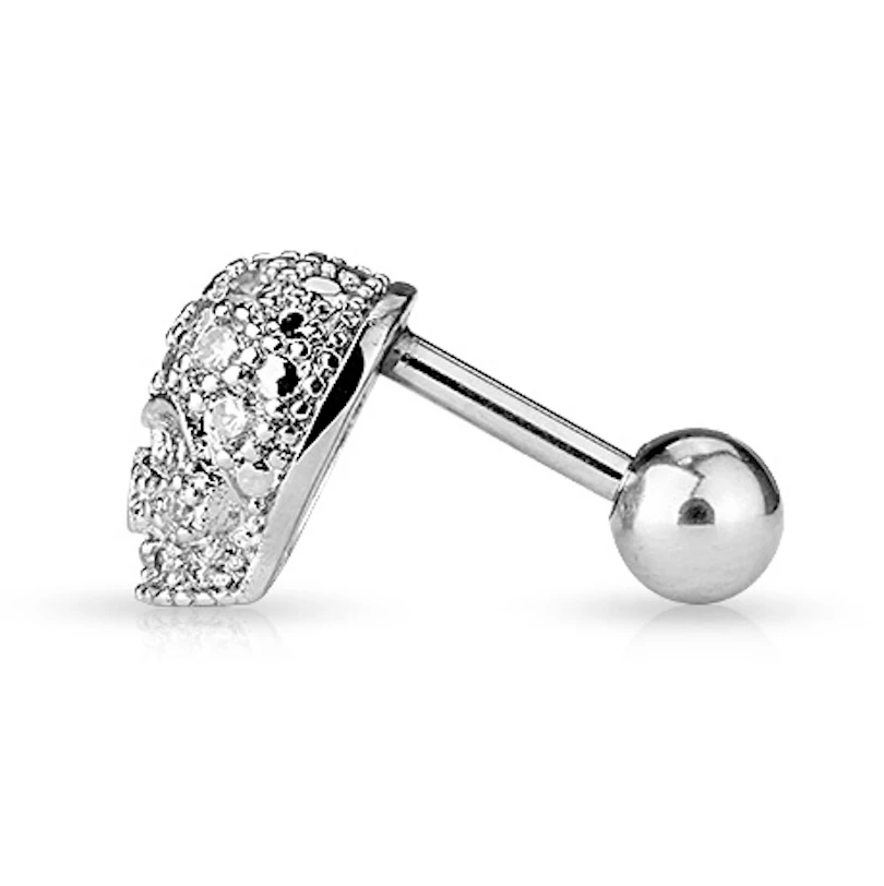 Ohrpiercing mit Totenkopf