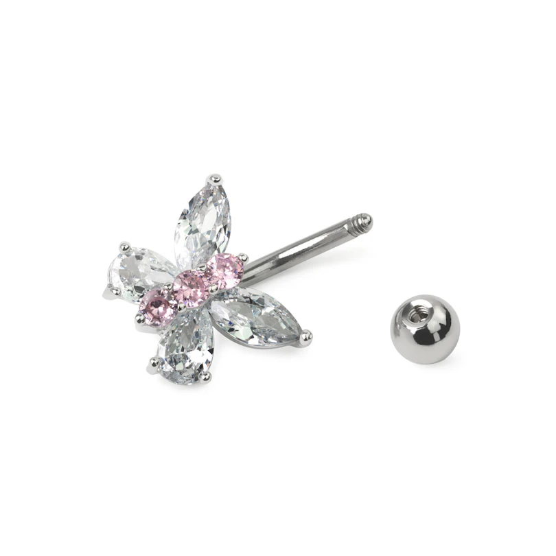 Bauchnabelpiercing mit einem Schmetterling aus Kristallen