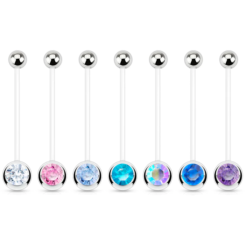 Bauchnabelpiercing für Schwangere mit einem farbigen Stein