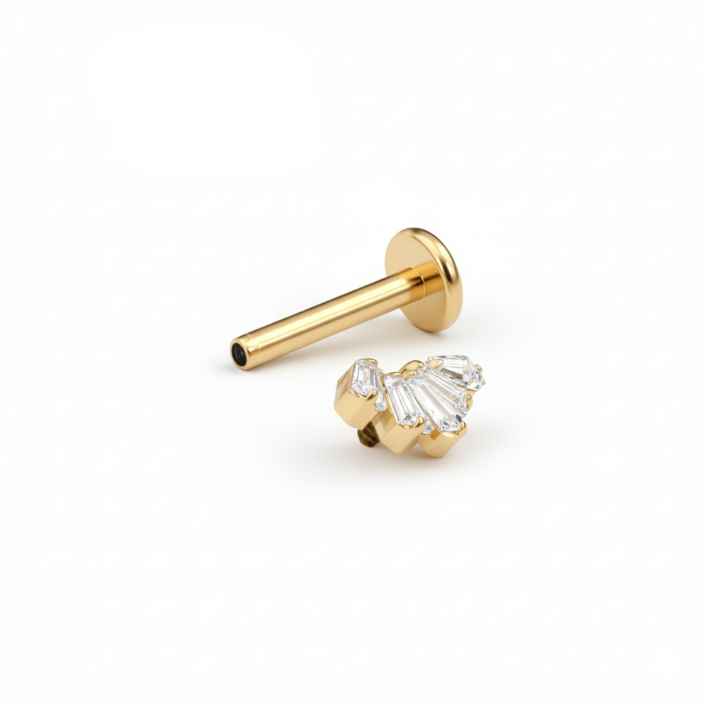 Titan-Labret mit Steinen im Baguetteschliff