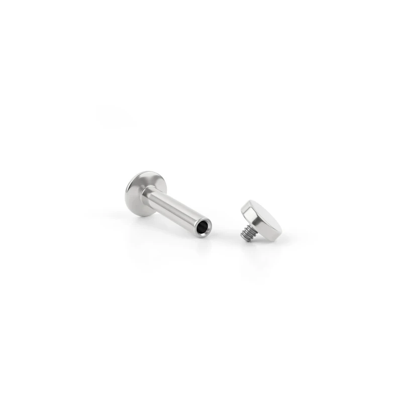 Labret mit rundem Top und innenseitiger Gewinde