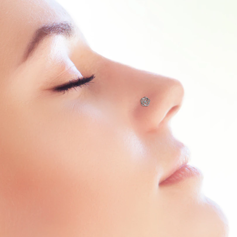 Nasenstecker mit Rose