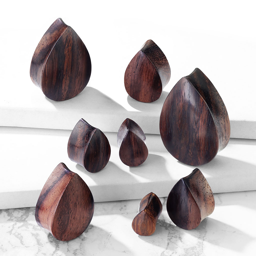 Tropfenförmiger Plug aus Holz